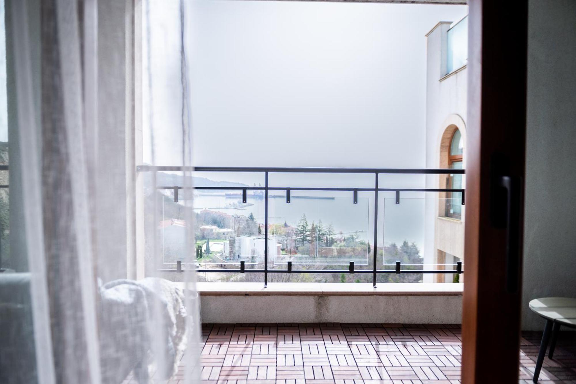 Queen'S Garden Balchik Apartment Esterno foto