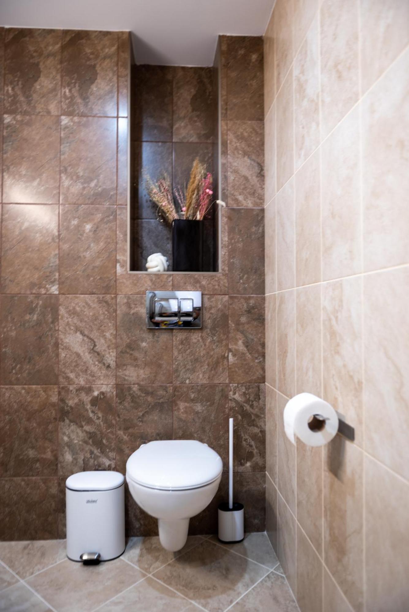 Queen'S Garden Balchik Apartment Esterno foto