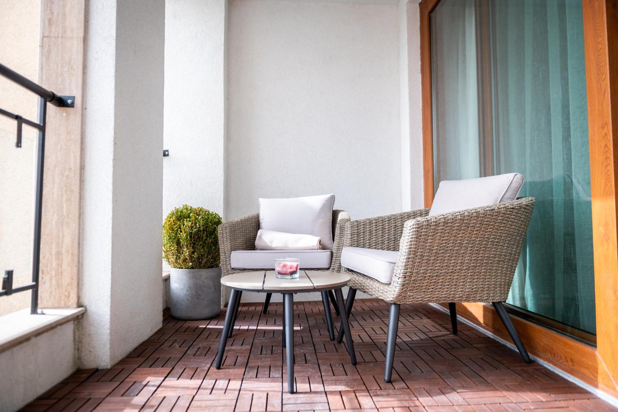 Queen'S Garden Balchik Apartment Esterno foto