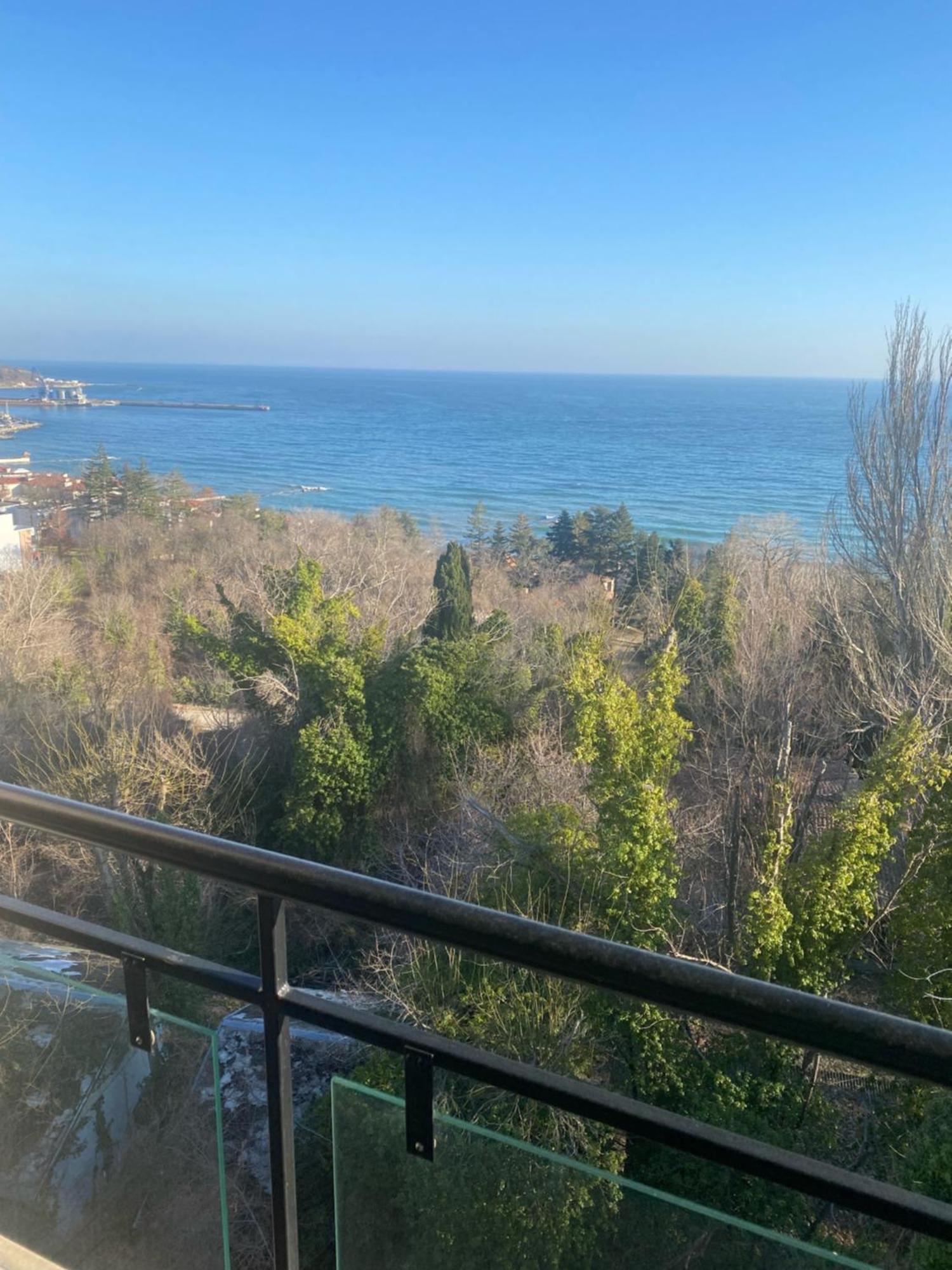 Queen'S Garden Balchik Apartment Esterno foto