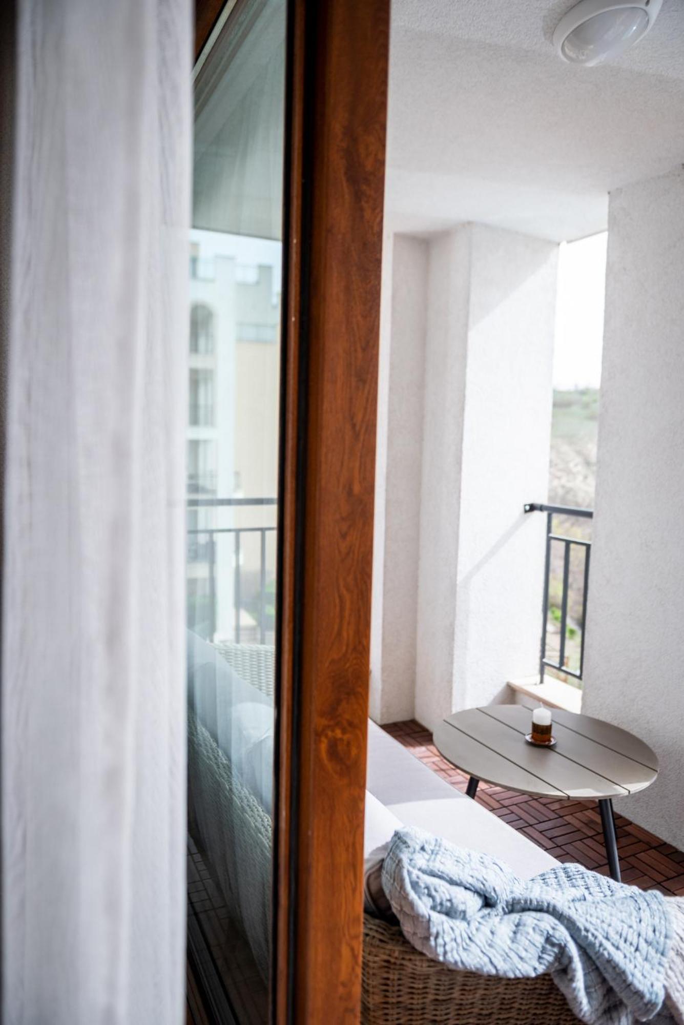 Queen'S Garden Balchik Apartment Esterno foto
