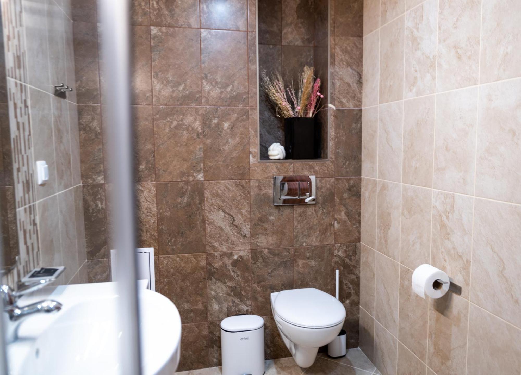 Queen'S Garden Balchik Apartment Esterno foto